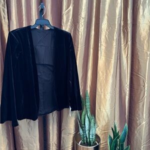 Elegant Black Velvet Women's Cape